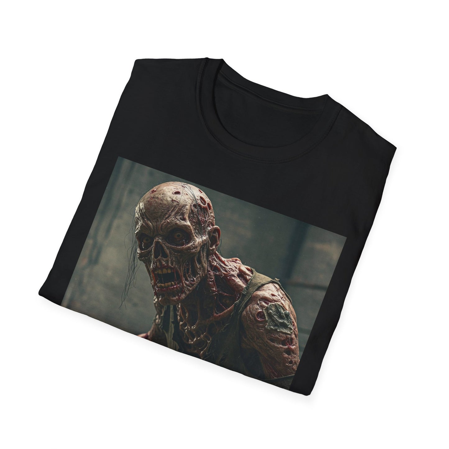 Creepy Zombie Graphic Unisex T-Shirt - Perfect for Halloween and Horror Fans