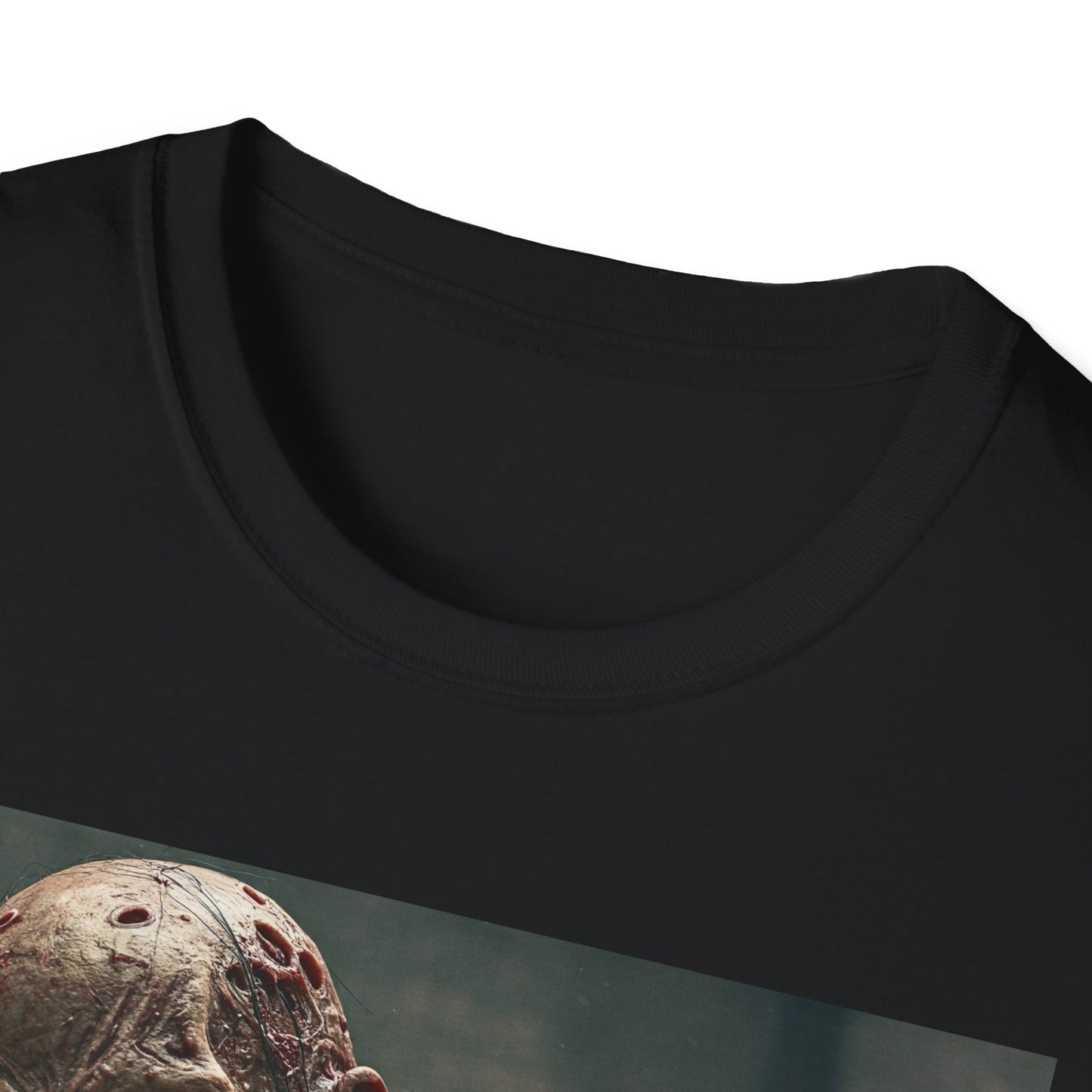 Creepy Zombie Graphic Unisex T-Shirt - Perfect for Halloween and Horror Fans